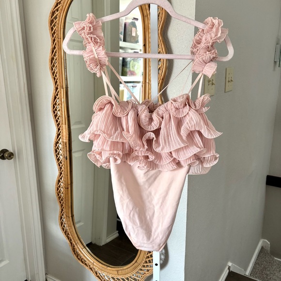 Free People / For The Frill Of It Bodysuit in Pink - Picture 4 of 9